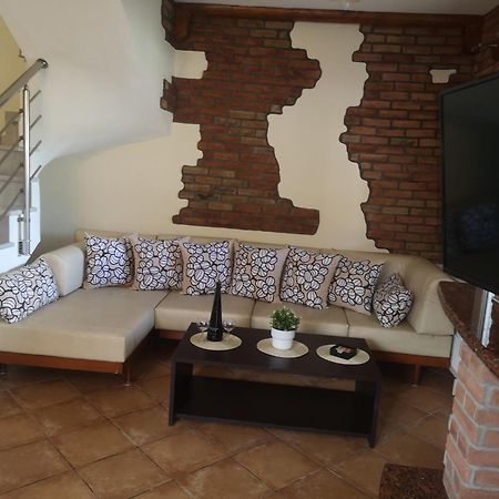Makis Nest Apart-Hotel Vourvourou Buitenkant foto