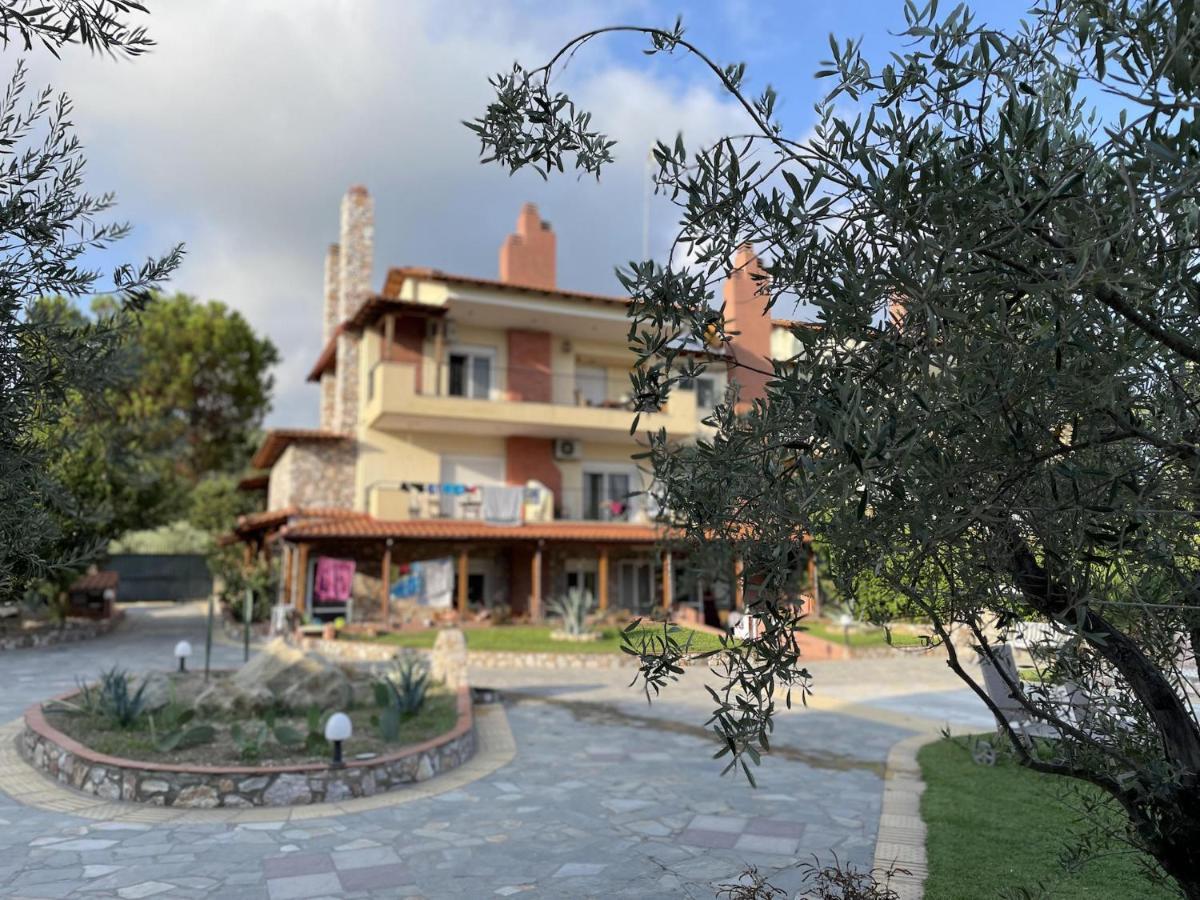 Makis Nest Apart-Hotel Vourvourou Buitenkant foto