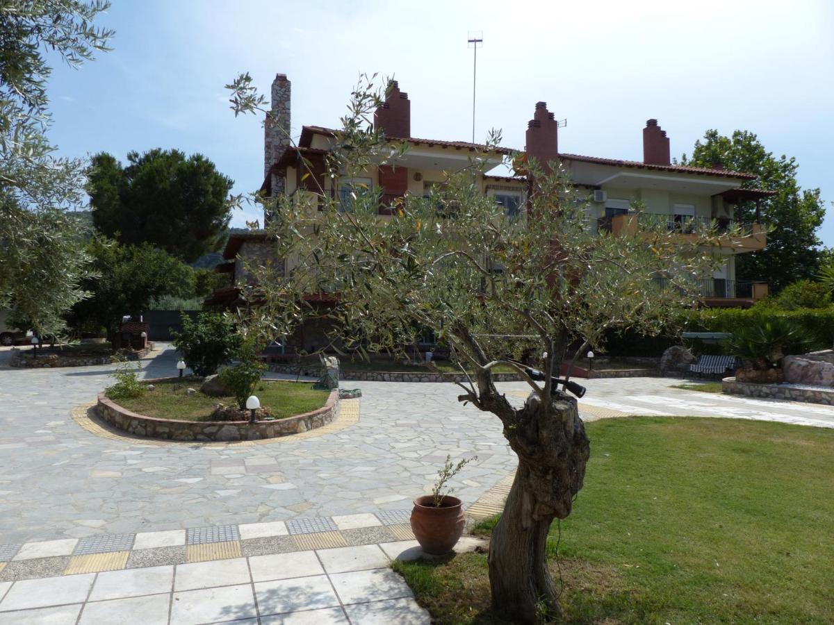 Makis Nest Apart-Hotel Vourvourou Buitenkant foto