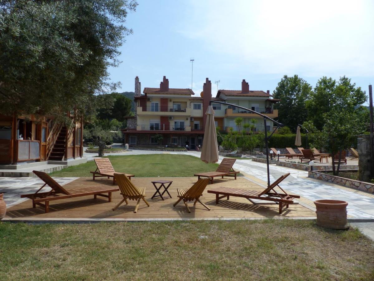 Makis Nest Apart-Hotel Vourvourou Buitenkant foto