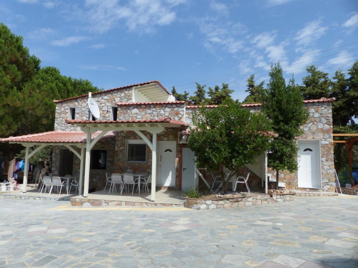 Makis Nest Apart-Hotel Vourvourou Buitenkant foto