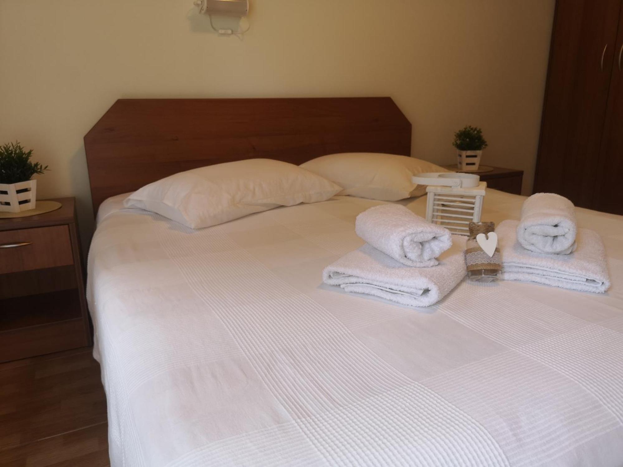 Makis Nest Apart-Hotel Vourvourou Buitenkant foto