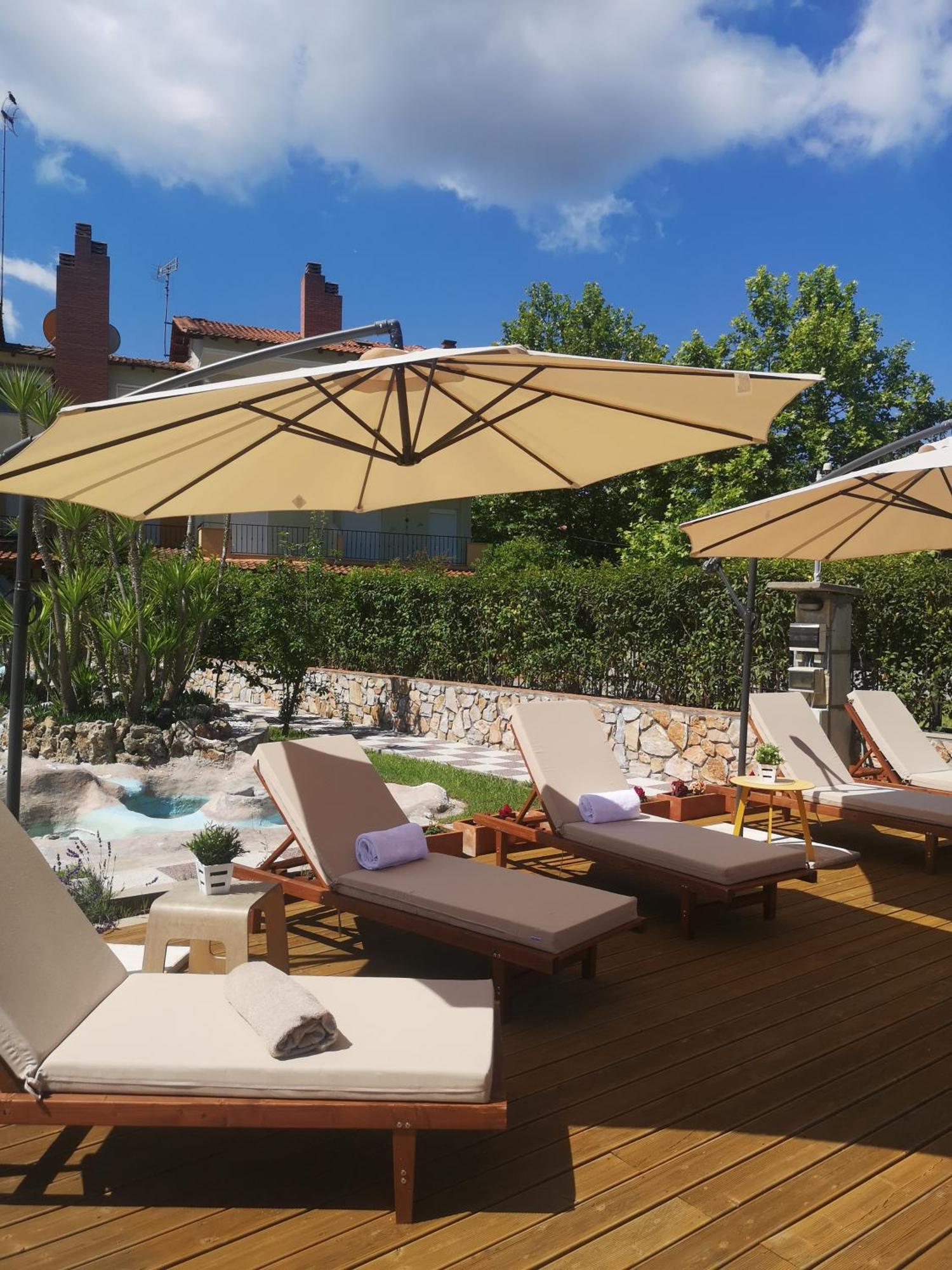 Makis Nest Apart-Hotel Vourvourou Buitenkant foto