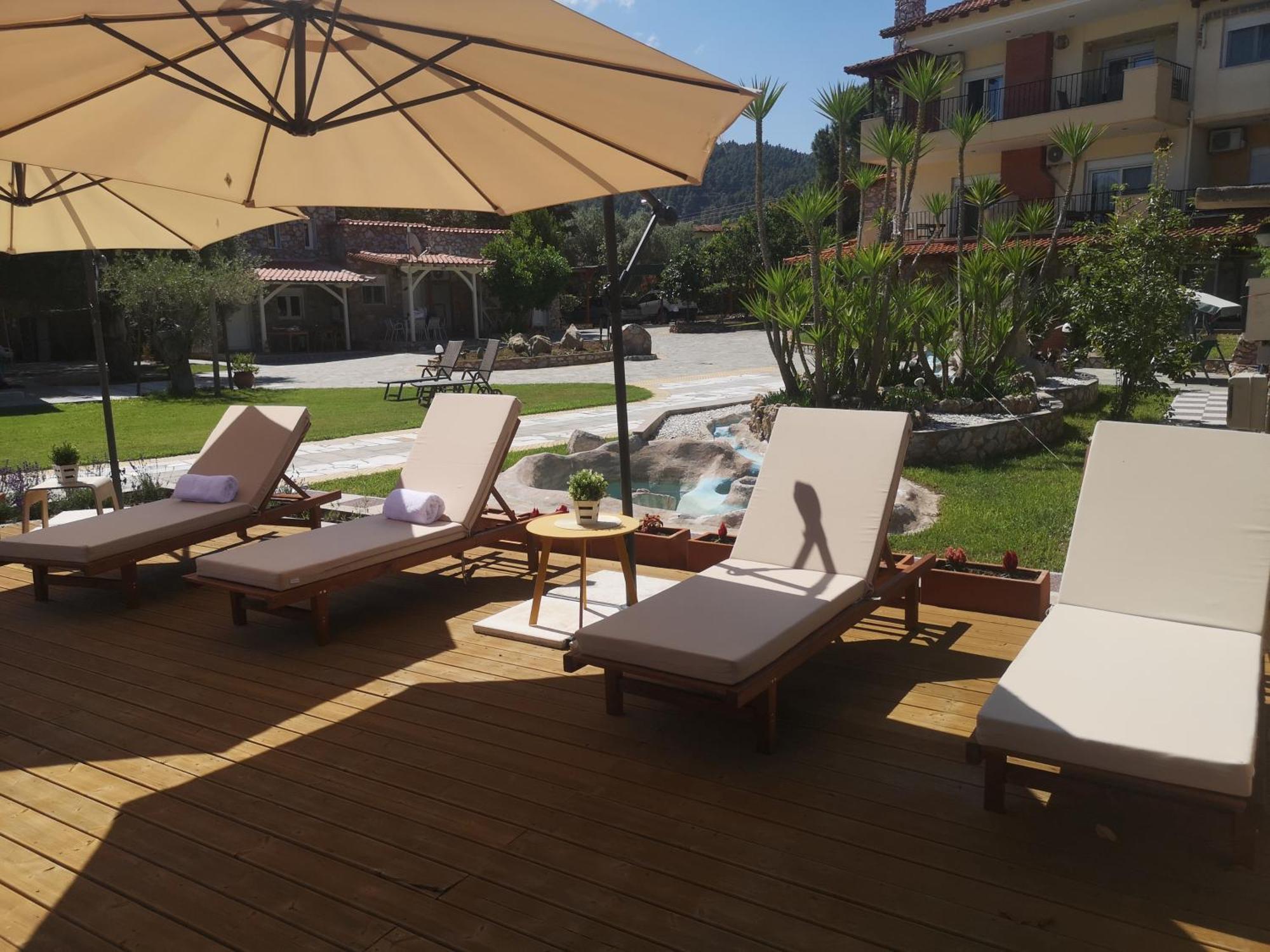 Makis Nest Apart-Hotel Vourvourou Buitenkant foto